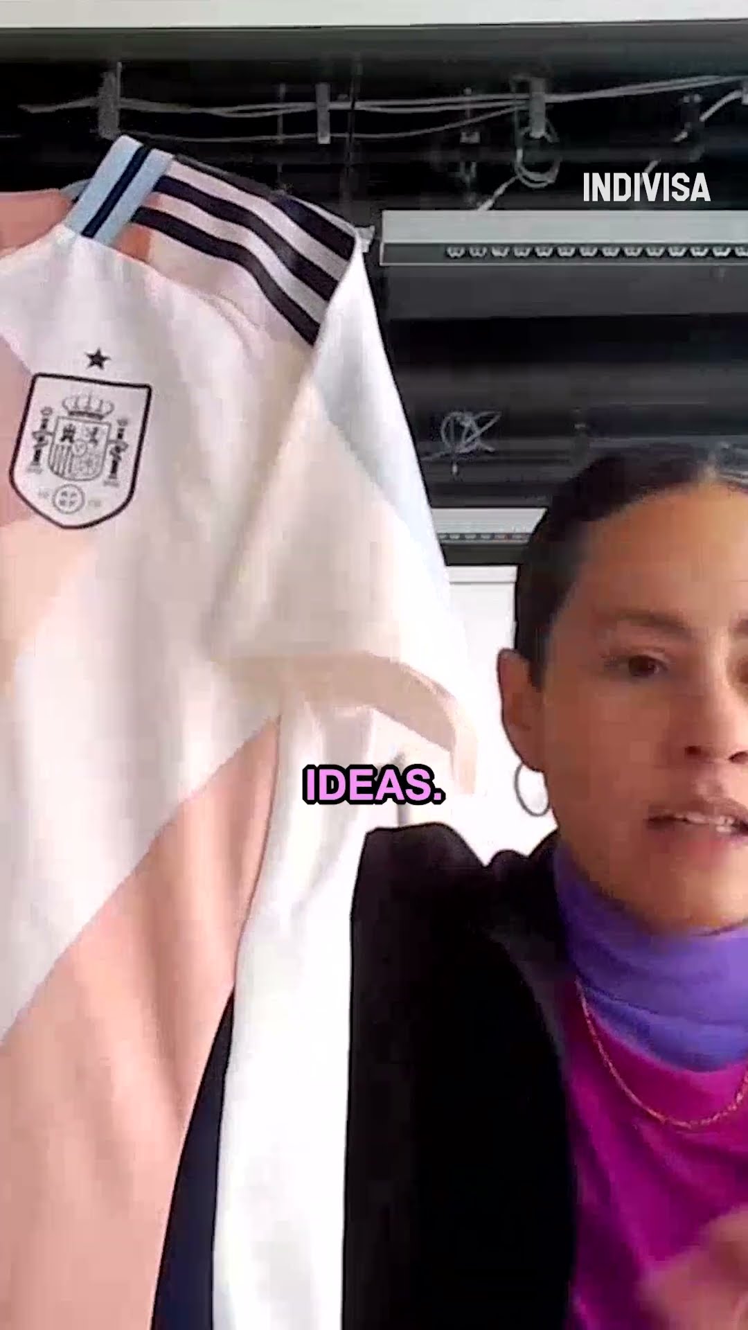 内维尔批评马夏尔：九年曼联生涯仅89球，首发难以令人信服